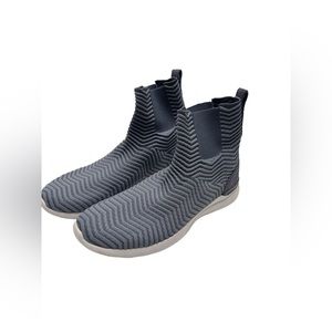 APL Men’s Techloom Chelsea Sneaker